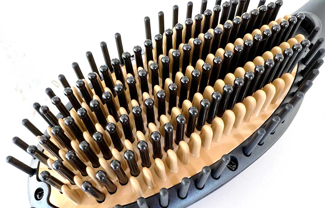 CHI Tourmaline Ceramic Hot Styling Brush bristles