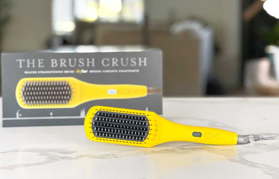 Drybar-The-Brush-Crush-Straightening-Brush-review-featured