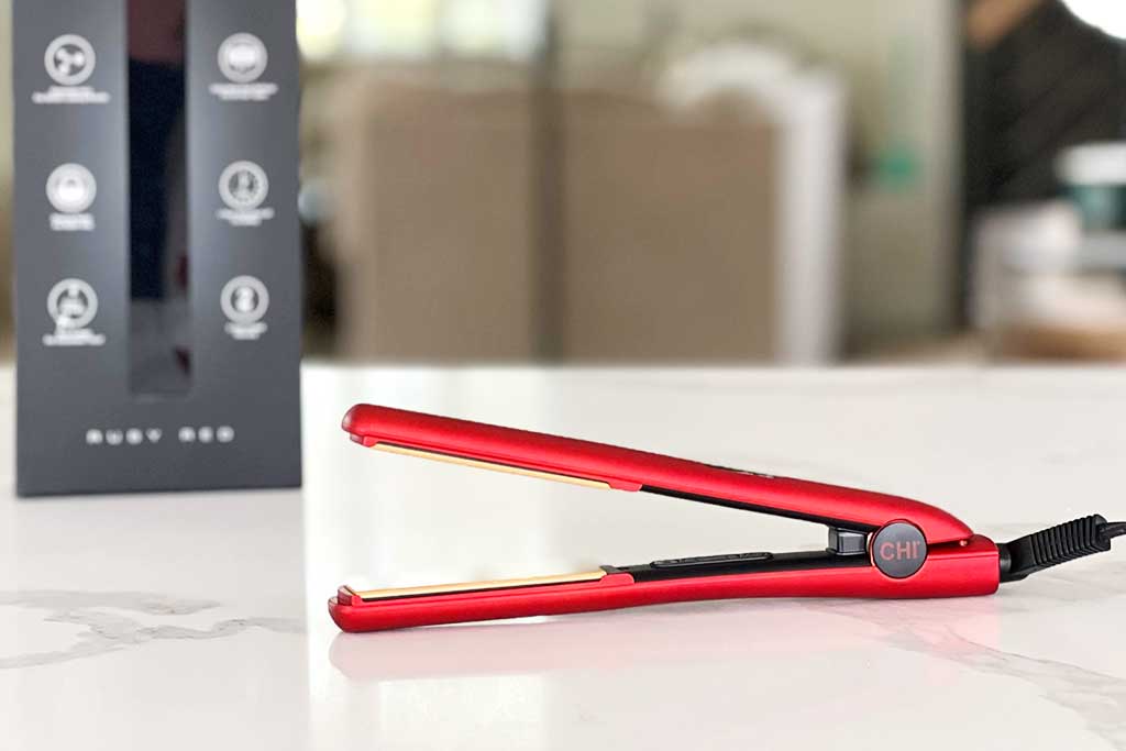 CHI-Original-Digital-Ceramic-Hairstyling-Iron-review-featured