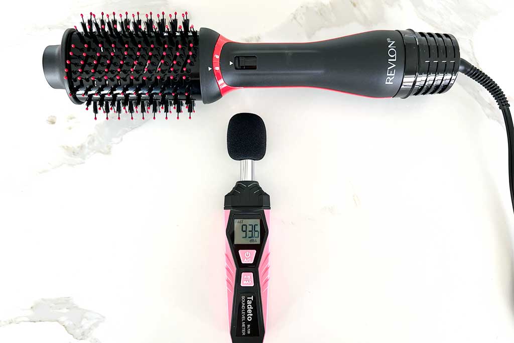 Revlon-One-Step-Volumizer-PLUS-2.0-noise-level