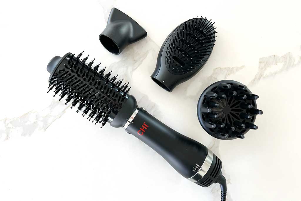 CHI-Volumizer-4-in-1-Ionic-Blowout-Brush-attachments